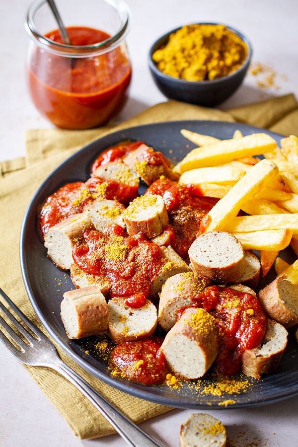 Veganuary-Vegane-W-rstelst-nde-und-ein-Rezept-f-r-vegane-Currywurst