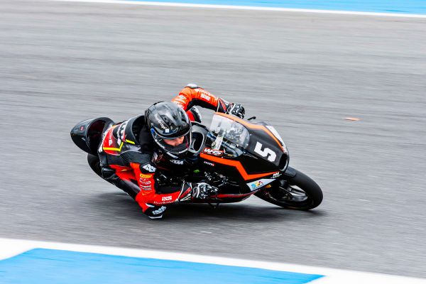 Ober-sterreicher-Rammerstorfer-ergattert-Moto3-Startplatz