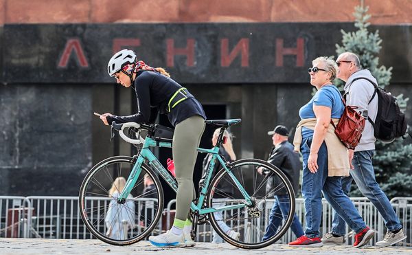 Angst-vor-Drohnen-Russland-blockiert-SIM-Karten-von-Einreisenden