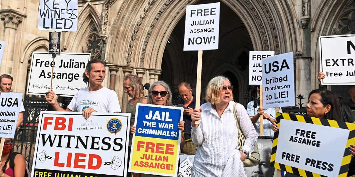 US-Auslieferungsantrag: Anhörung von WikiLeaks-Gründer Assange in London - Vimarsana News