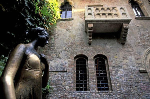 verona-verlangt-eintritt-f-r-besuch-der-julia-statue