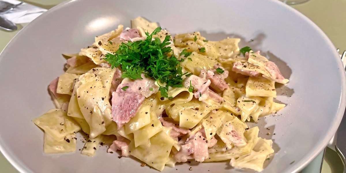 Wie die perfekten Schinkenfleckerln gelingen