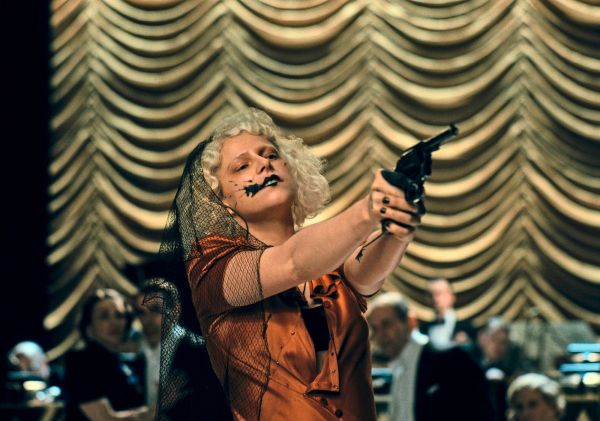 Der-feministische-Frankenstein-Film-The-Bride-scheitert-am-eigenen-Anspruch