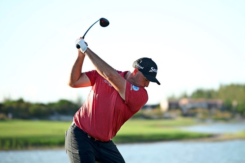 Straka führt vor dem Schlusstag auf den Bahamas