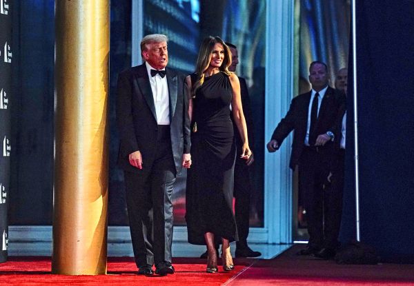 Trump-besucht-Musical-Miserable-Entscheidung-finden-seine-Gegner