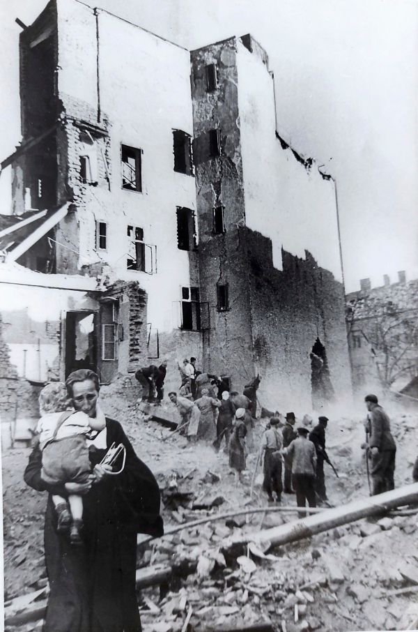 Erfolgreiche-Managerinnen-sind-sicher-keine-Tr-mmerfrauen-