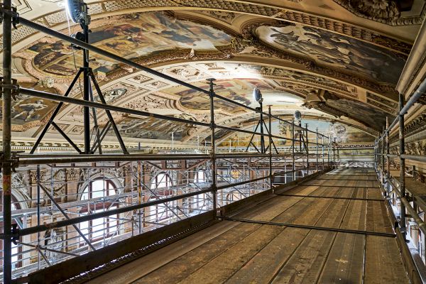 Mit-Klimt-am-Ger-st-Eine-Tour-der-anderen-Art-durchs-Burgtheater