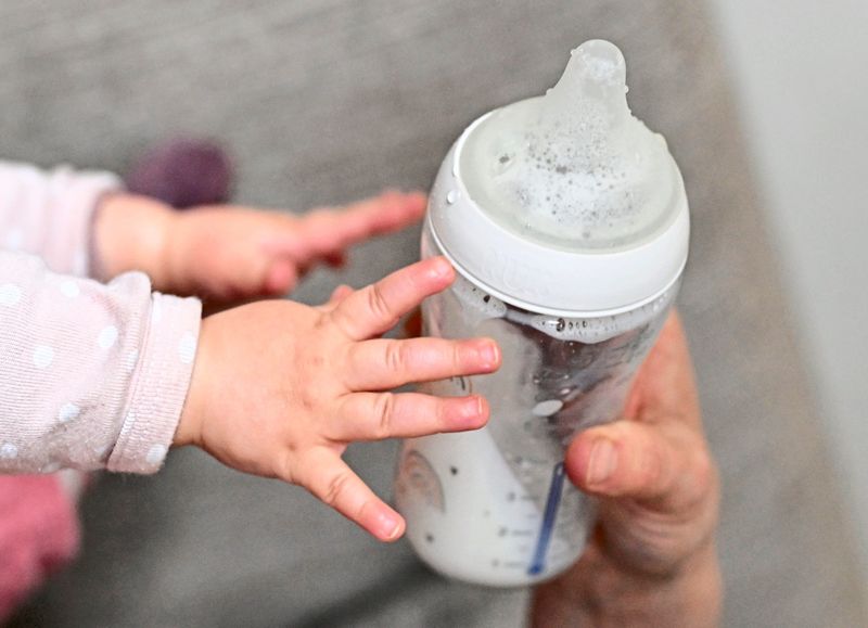 Schärfere EU-Kontrollen von Inhaltsstoff aus China nach Babymilch-Skandal