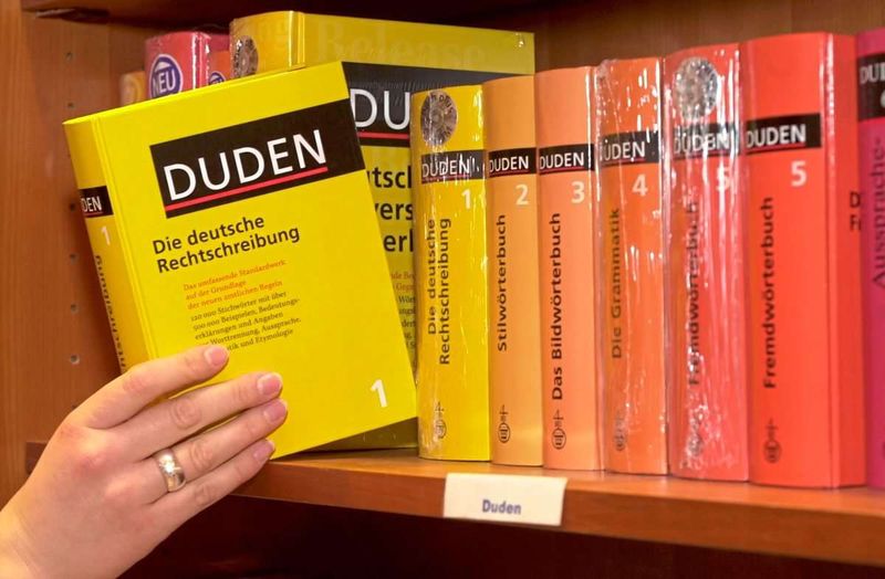 "ChatGPT", "Klimakleber" und "Ukrainekrieg" als Neuzugänge im Duden