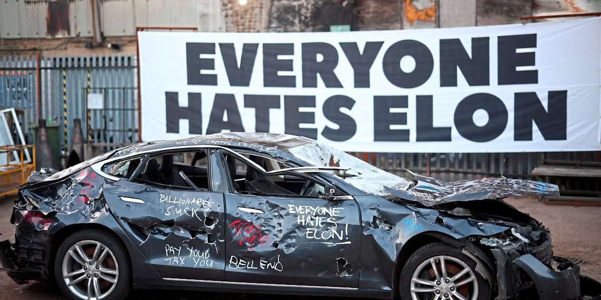 Cybercab: Trumps Zölle machen Musks Rettungsversuch für Tesla zunichte