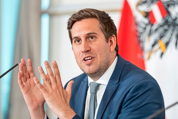Pr-ll-privat-auf-Kurz-Gipfel-sterreichs-Politik-braucht-die-gleichen-Ma-st-be-wie-Deutschland