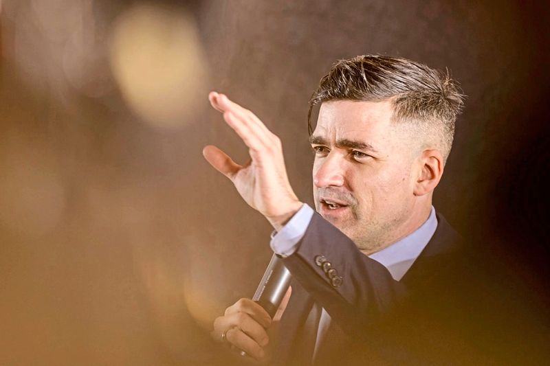 AfD-Spitze will Treffen mit österreichischem Rechtsextremisten Sellner unterbinden