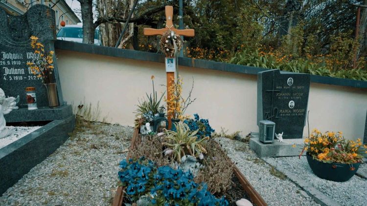 Das Grab der oberösterreichischen Ärztin Lisa-Maria Kellermayr. Sie starb am 29. Juli 2022.
