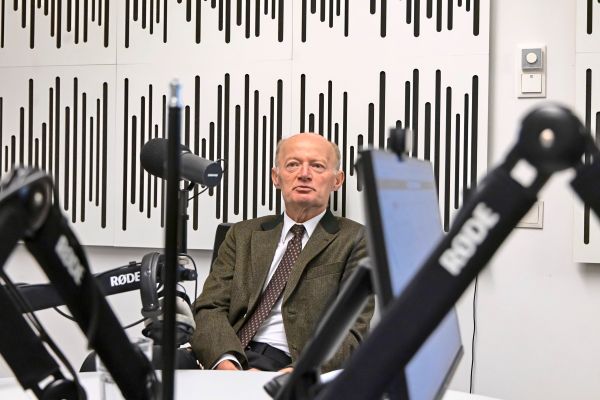 Oberbank-Chef-Gasselsberger-Arbeit-ist-nicht-die-dunkle-Seite-des-Lebens-