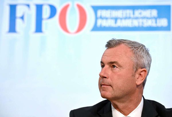 Norbert Hofer - Figure 1