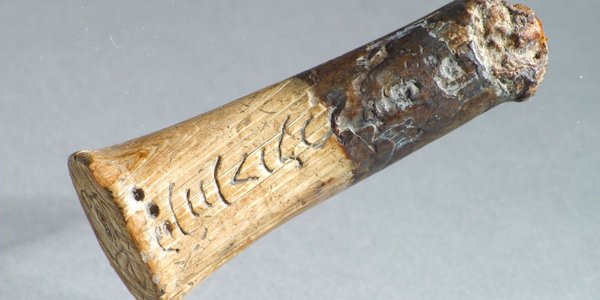 Geheimnis um Messergriff aus dem rmerzeitlichen Wels gelftet -  Archologie - derStandard.de  Wissen und Gesellschaft