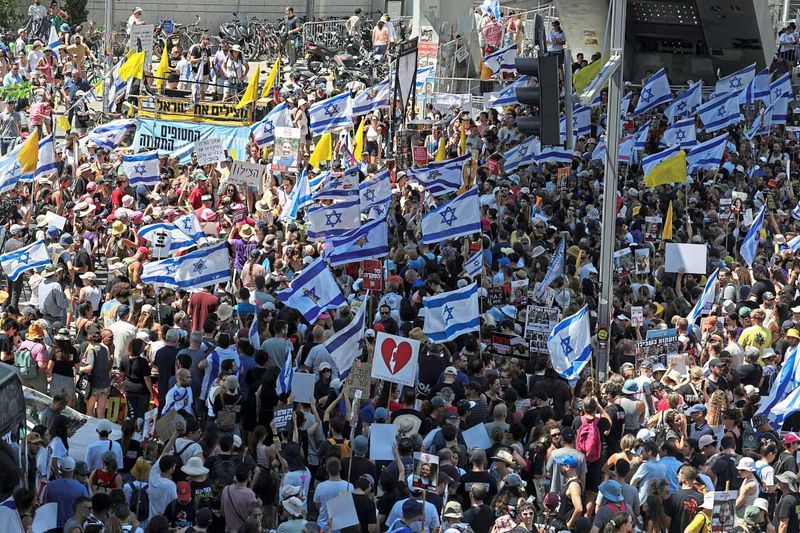 Israelis machen mit Protesten und Streiks Druck für einen Geiseldeal