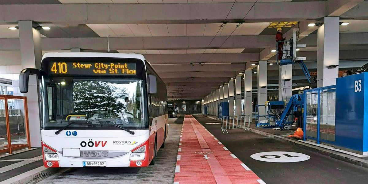 Radlobby zu Mehrzweckstreifen im Linzer Busterminal: "Gut gemeint, aber nicht gut umgesetzt"