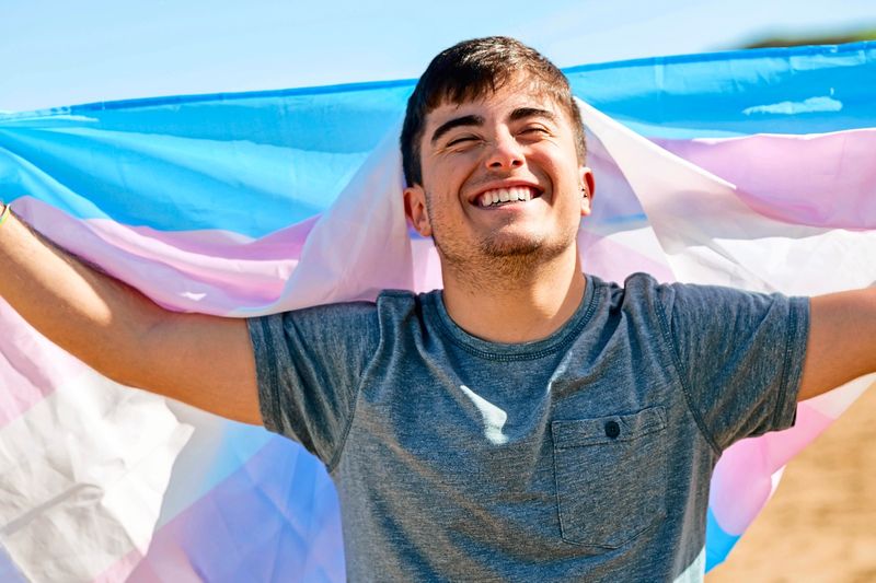 Mit der richtigen Identität leben: Wie man in Österreich sein Geschlecht ändert