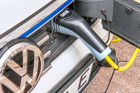 Engpässe für Batterie-Rohstoffe: Droht VW der Elektro-Schock? - n
