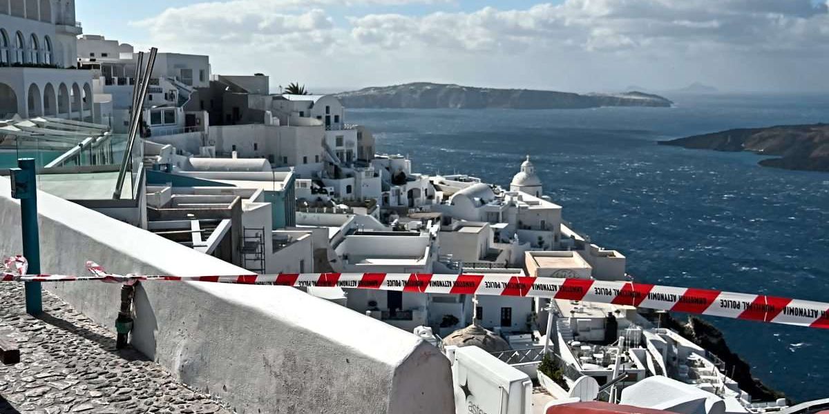Starke Erdbebenserie Erschüttert Griechische Insel Santorin