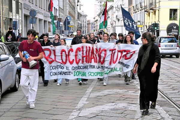 Streikwelle-f-r-Gaza-legt-Italien-lahm