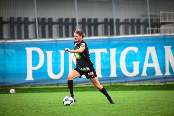 Sturm-Kapit-nin-Sophie-Maierhofer-Je-mehr-Profis-es-gibt-desto-besser-wird-die-Liga-