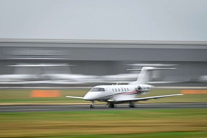 Greenpeace: Privatjets werden vermehrt in Urlaubssaison genutzt