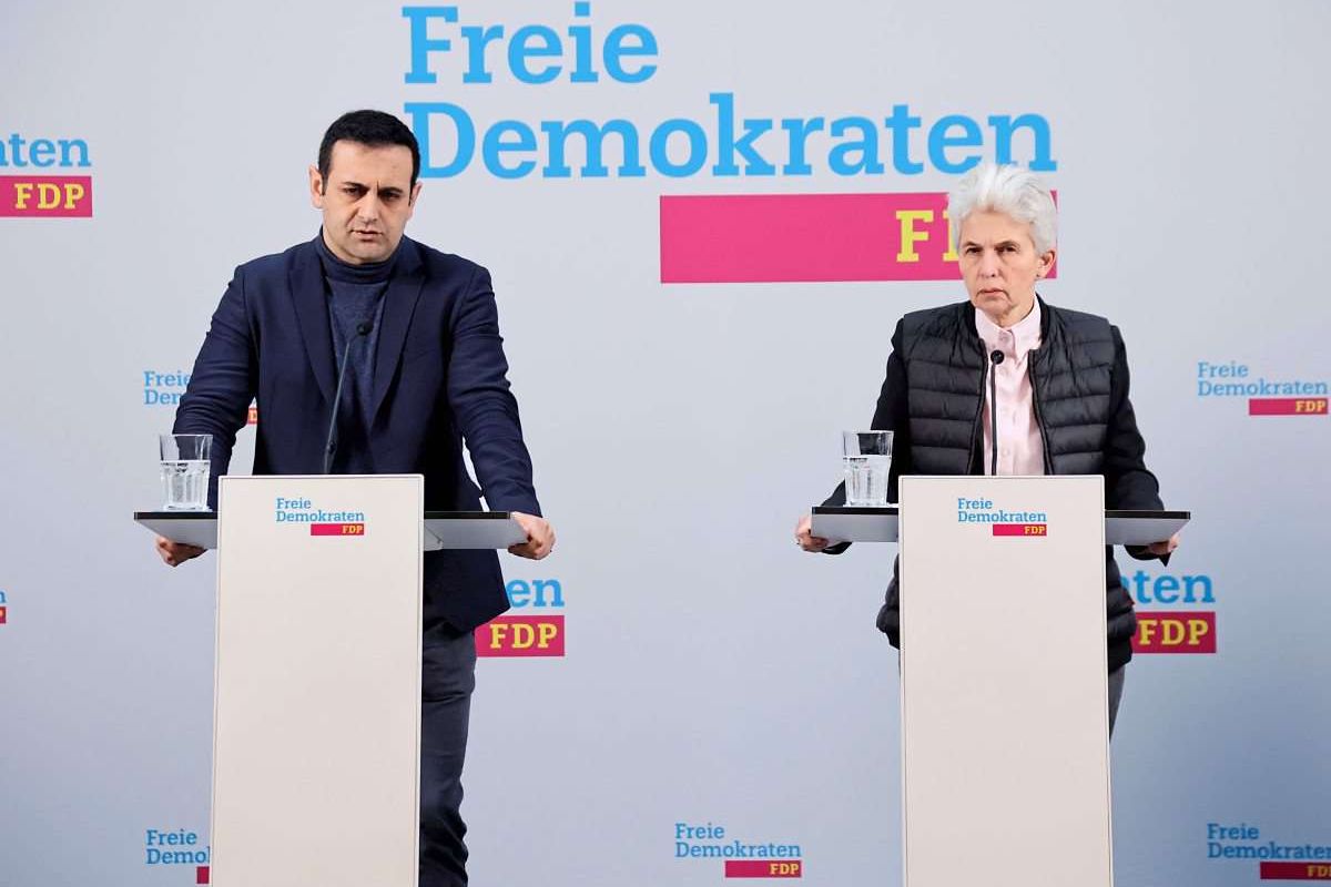 FDP Gegen Ein AfD-Verbotsverfahren - Deutschland - DerStandard.de ...