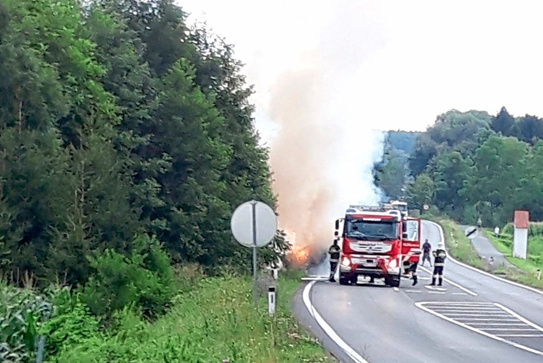 Drei Tote Und Verletzte Bei Autounfall In Der Oststeiermark ...