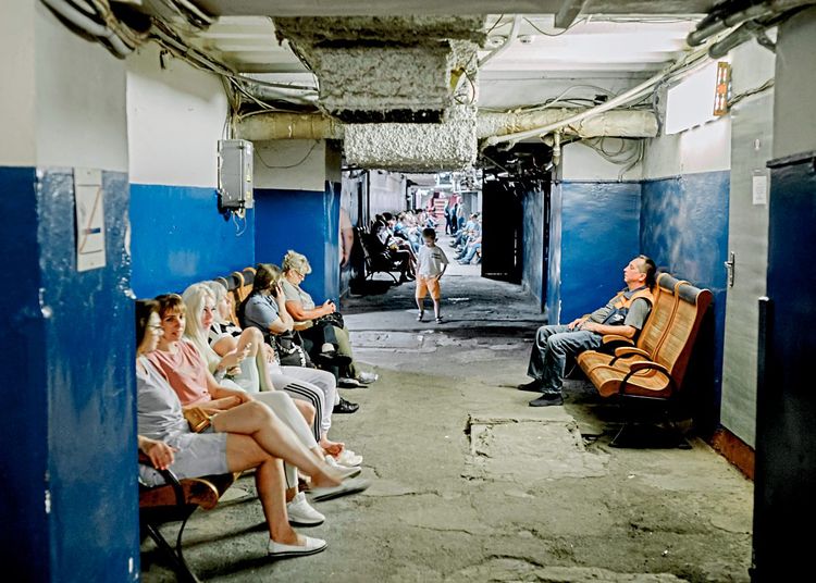 Menschen in Bunker in Odessa