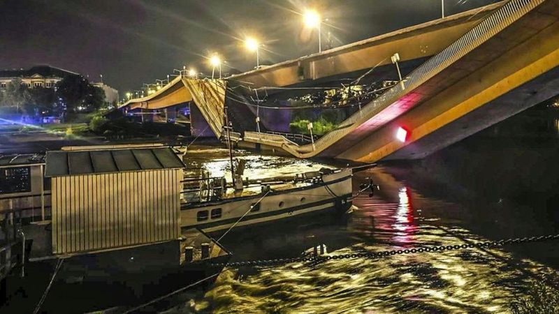 Elbbrücke in Dresden teilweise eingestürzt