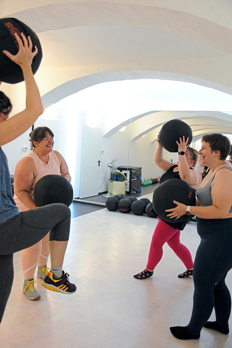 Body-Positivity-Fitnessstudio: Pause Fr Den Knackpo - Alltag