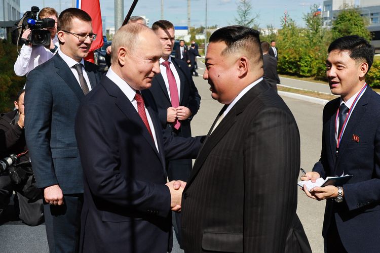 Wladimir Putin und Kim Jong-un trafen sich im Kosmodrom Wostotschny