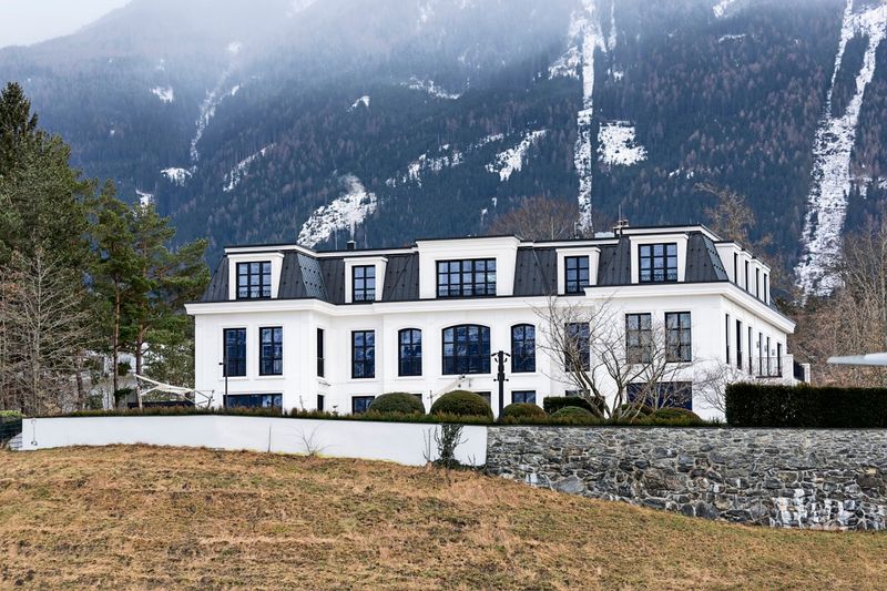 Wie sich die Finanz von Superreichen, Steuerhinterziehern und Rauchern Geld holen will