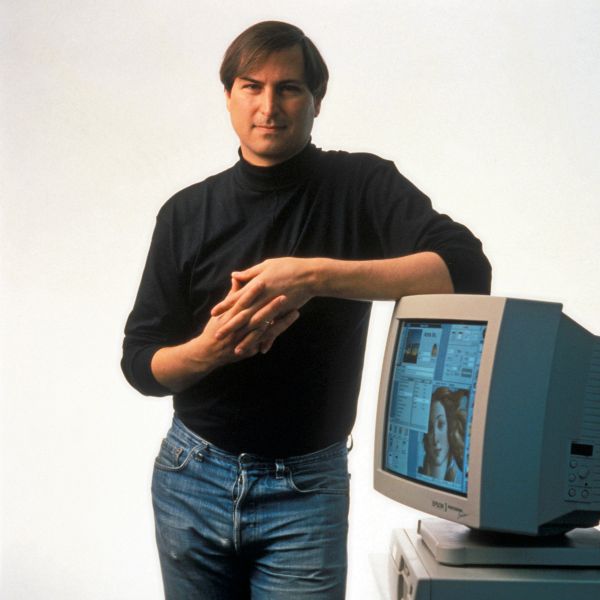 50-Jahre-Apple-Der-goldene-K-fig-gl-nzt-so-hell-wie-nie-zuvor