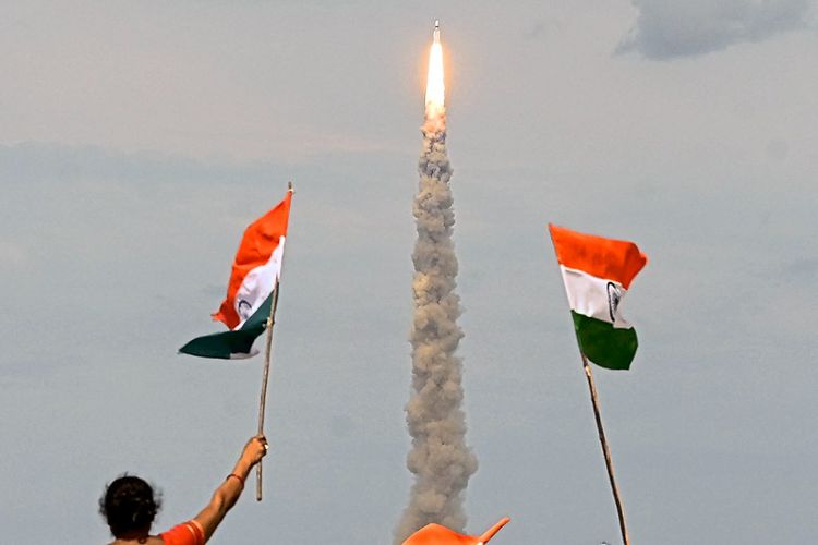 Ein Raketenstart in Indien