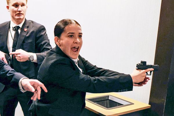 California-Man-in-Custody-After-Shooting-at-Dinner-Attended-by-Trump