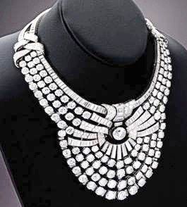 Diebe schlugen im Wiener MAK zu – teures Collier gestohlen