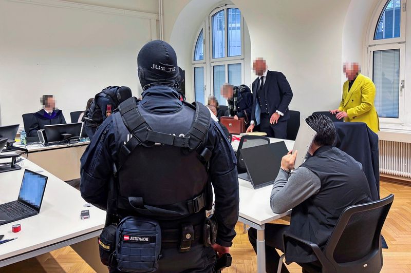 Bankomat-Sprengungen in Wien und Salzburg: Mehrjährige Haftstrafen für Trio