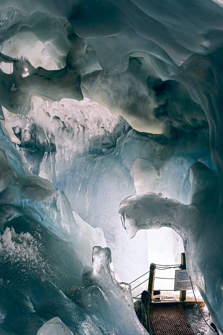 Eine Eishöhle