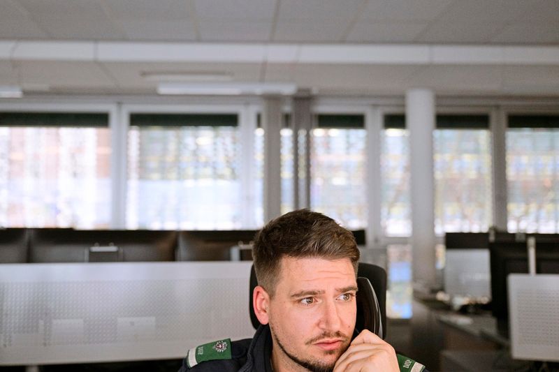 Am anderen Ende von 144: Die Stimmen, die Wien im Notfall hört