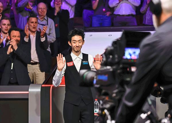 Der-Snooker-Weltmeister-dachte-die-Fans-buhen-ihn-aus-dabei-riefen-sie-nur-seinen-Namen