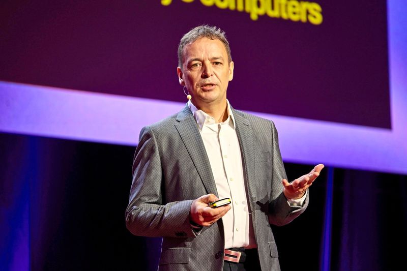 KI-Forscher Joscha Bach: "Wäre überraschend, wenn Superintelligenz nicht machbar wäre"