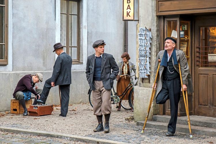 Der Trafikant Beziehung Zwischen Franz Und Freud "Der Trafikant" im Kino: Der Franz beim Freud - Film - derStandard.at