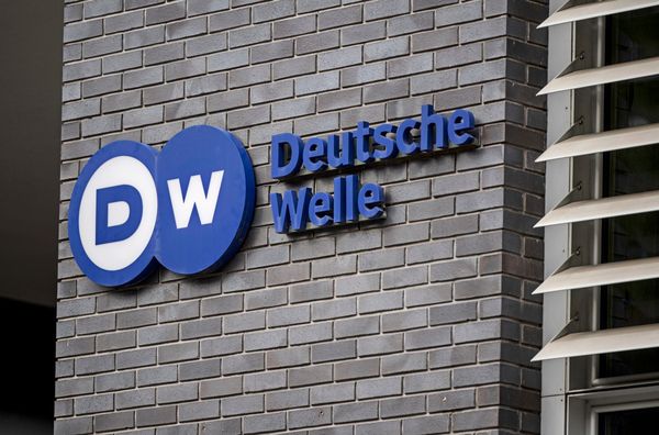Israelische-Siedler-griffen-deutsches-TV-Team-der-Deutschen-Welle-an