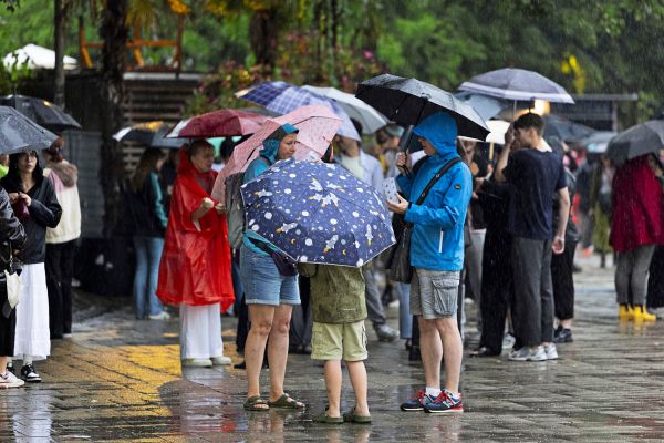 Hilft-der-viele-Regen-zumindest-gegen-die-Trockenheit-
