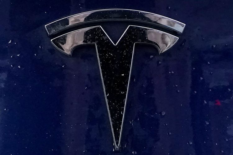 Model Y bleibt lt. Tesla kühl, Kunden widersprechen >