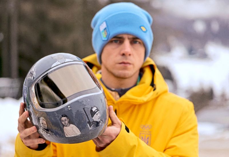 IOC disqualifiziert ukrainischen Skeleton-Piloten für Tribut-Helm: "Das kommt in Russland gut an"