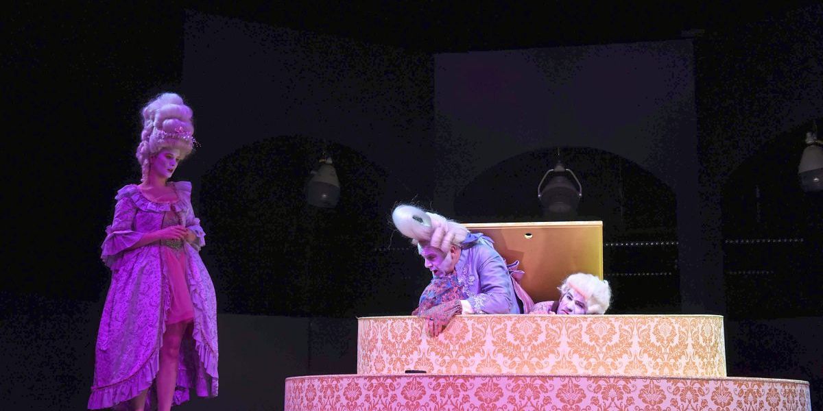 Figaros Hochzeit Als Theaterklamauk Oper Ist Oll Theater Derstandard At Kultur 